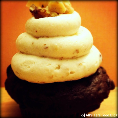chunky monkey cupcake