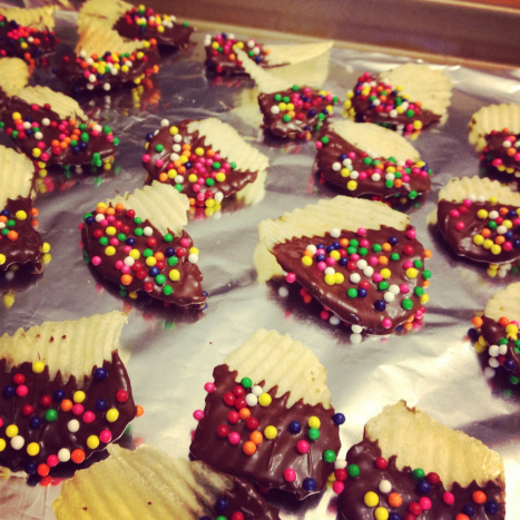 Chocolate-dipped potato chips Chocolate-dipped potato chips